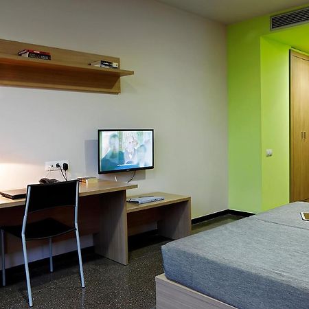 Agora Bcn. Residencia Universitaria Internacional Barcelona Zewnętrze zdjęcie