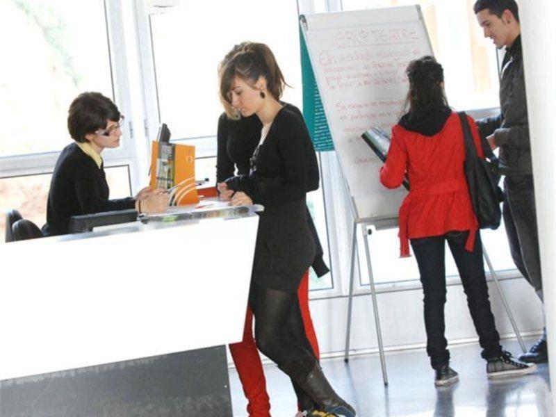 Agora Bcn. Residencia Universitaria Internacional Barcelona Zewnętrze zdjęcie