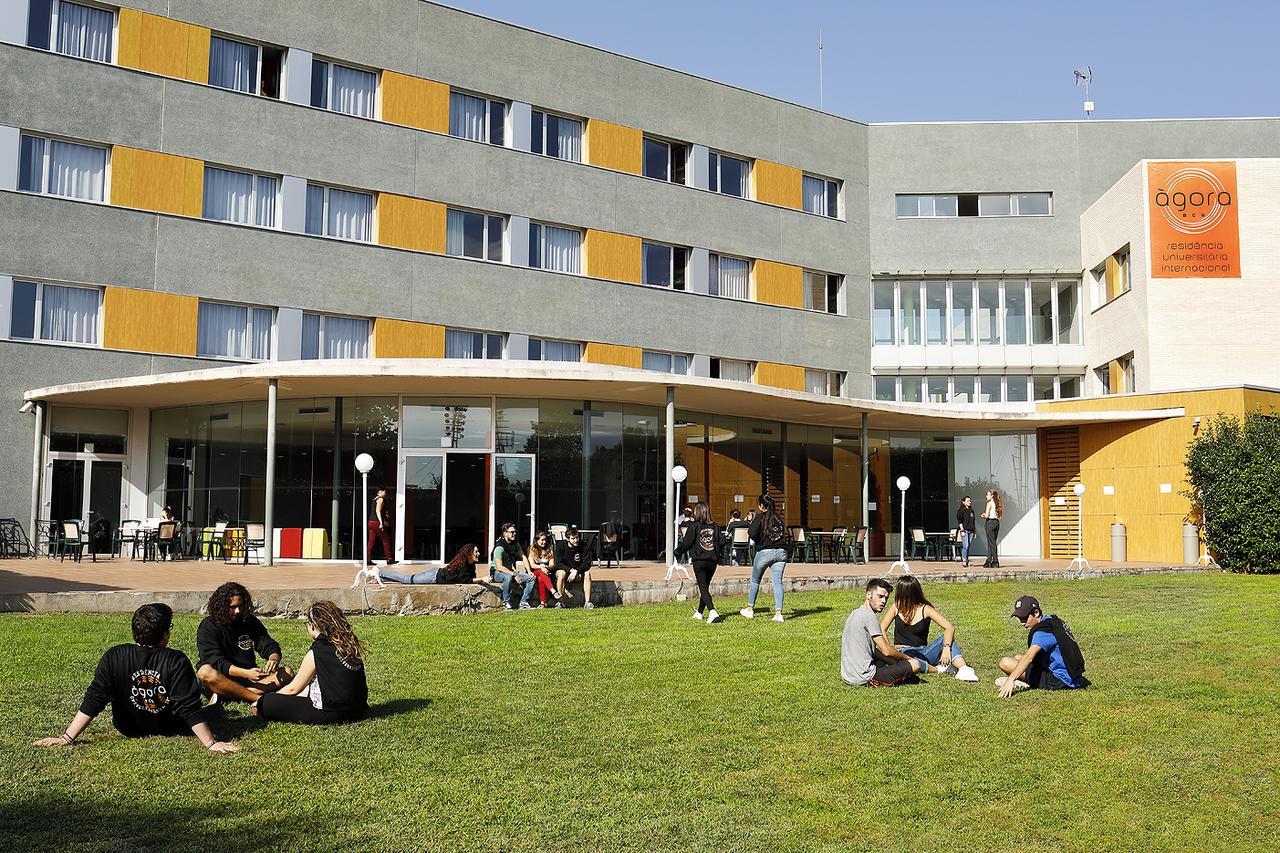 Agora Bcn. Residencia Universitaria Internacional Barcelona Zewnętrze zdjęcie